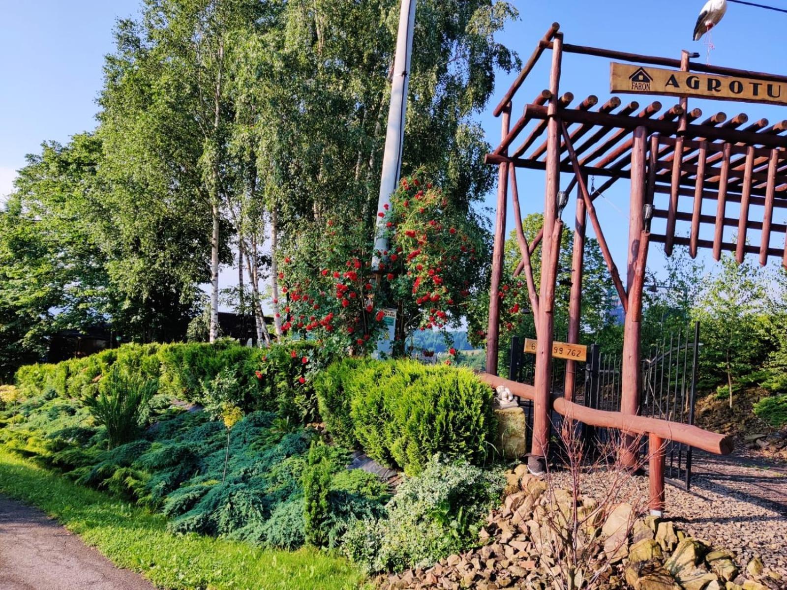 Agroturystyka Faron Rozdziele Exteriér fotografie